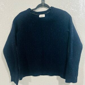 Billy Reid vintage 100% Merinol  wool sweater in a size medium.